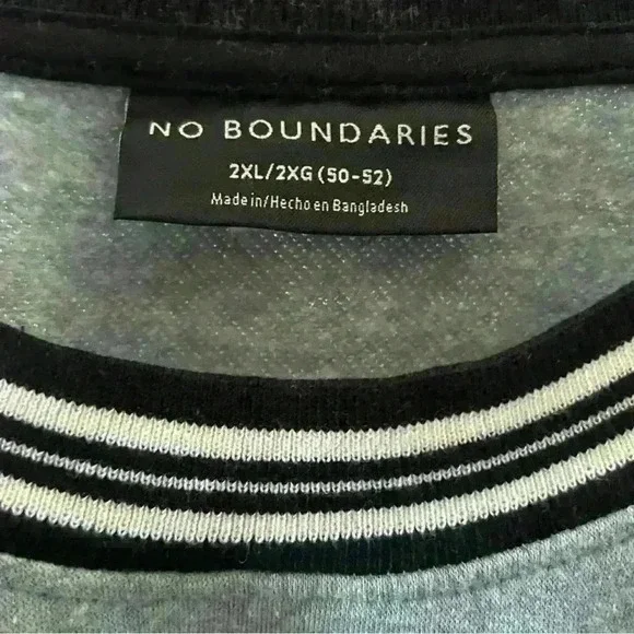 No boundaries grey thick long sleeve with black and white stripe detail - Picture 2 of 4